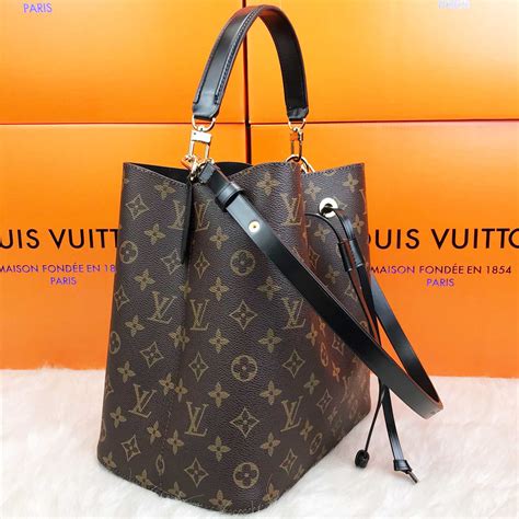 louis vuitton çanta.